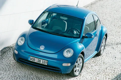 Volkswagen New Beetle 1.4 2003 view 4