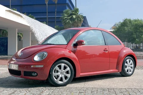 Volkswagen New Beetle Coupé 1.6 Trendline 2005 view 4