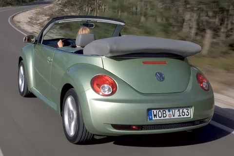 Volkswagen New Beetle Cabrio 1.6 Highline 2005 view 6