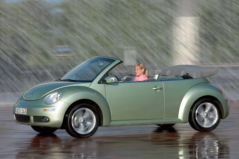 Volkswagen New Beetle Cabrio 1.6 Highline 2005 view 8