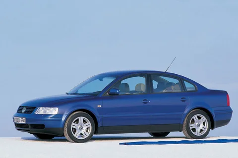 Volkswagen Passat 2.3 VR5 Syncro Highline 1998 view 2