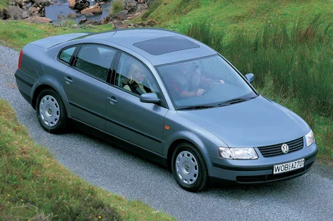 Volkswagen Passat 2.3 VR5 Syncro Highline 1998 view 4