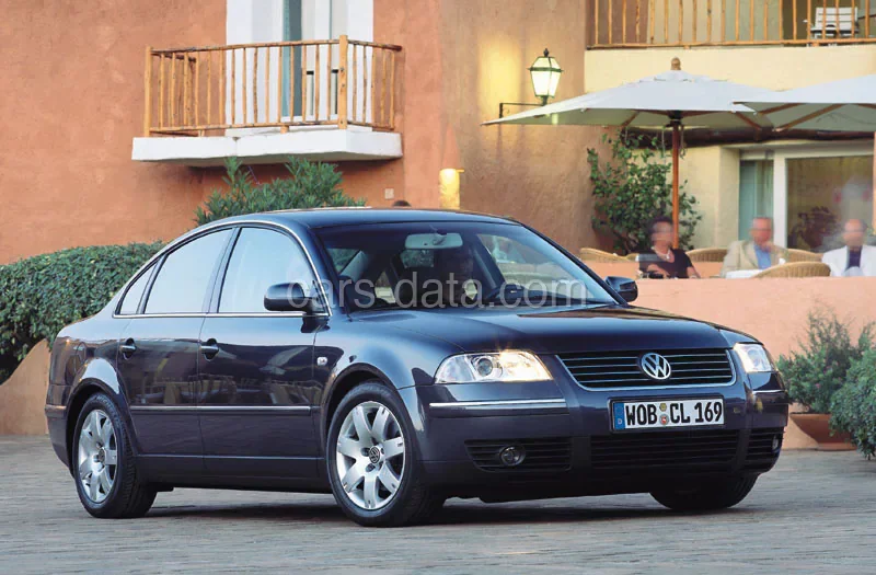 Volkswagen Passat 1.6 2000 front view