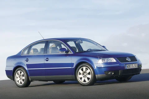 Volkswagen Passat 1.6 2000 view 3