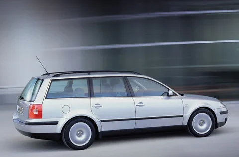 Volkswagen Passat Variant 1.6 2000 view 9