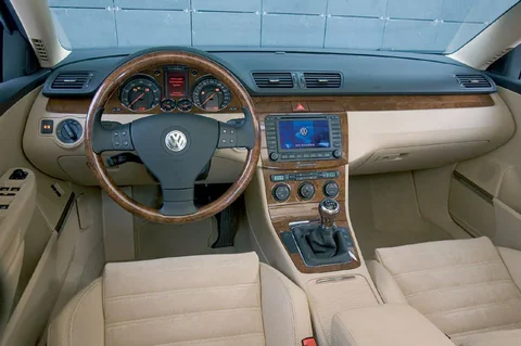 Volkswagen Passat 1.6 Easyline 2008 view 10