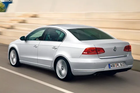 Volkswagen Passat 1.4 TSI BMT Easyline 2010 view 12