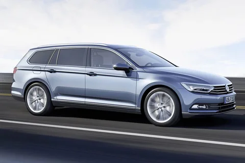 Volkswagen Passat Variant 2.0 TSI 4Motion Highline 2015 view 2