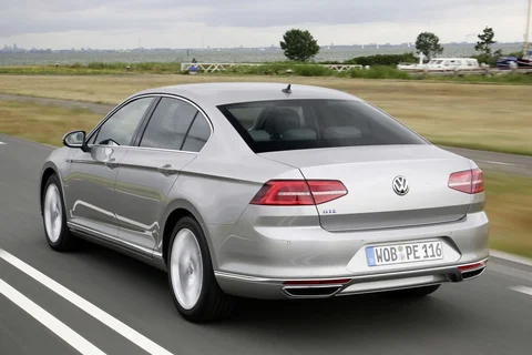 Volkswagen Passat 1.4 TSI PHEV GTE 2015 view 9