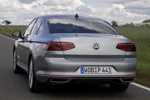 Volkswagen Passat 1.5 TSI 150hp Elegance 2019 view 4