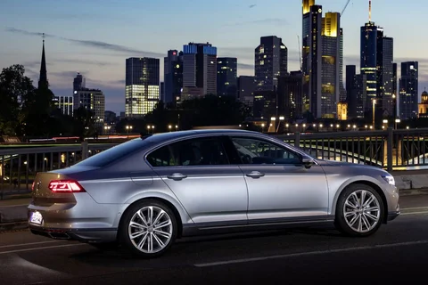 Volkswagen Passat 1.5 TSI 150hp Elegance 2019 view 9