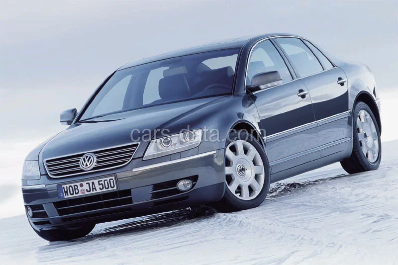 Volkswagen Phaeton 4.2 V8 4Motion 5-seater 2003 front view