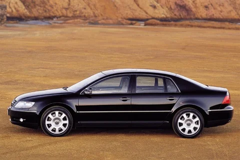 Volkswagen Phaeton 4.2 V8 4Motion 5-seater 2003 view 10