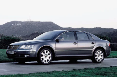 Volkswagen Phaeton 4.2 V8 4Motion 5-seater 2003 view 5