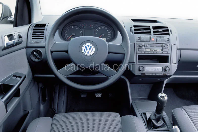 Volkswagen Polo 1.2 55hp 2001 front view
