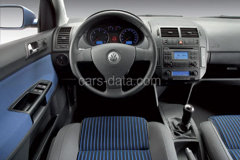 Volkswagen Polo 1.2 55hp Optive 2006 front view