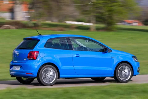 Volkswagen Polo 1.0 75hp First Edition 2014 view 5