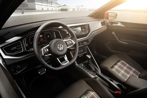 Volkswagen Polo 2.0 TSI GTI 2017 view 11