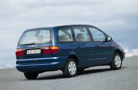 Volkswagen Sharan 2.8 VR6 Syncro Highline 1997 view 2