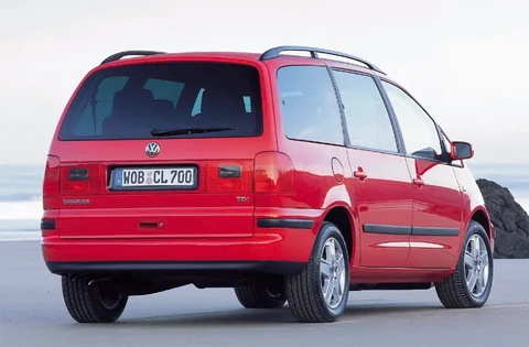 Volkswagen Sharan 2.8 V6 4Motion Highline 2000 view 4