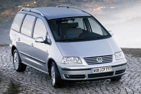 Volkswagen Sharan 2.8 V6 4Motion Highline 2000 view 5