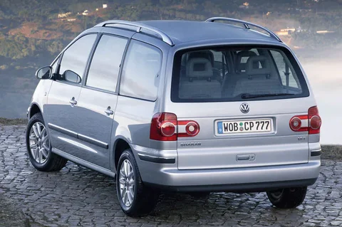 Volkswagen Sharan 2.8 V6 4Motion Highline 2000 view 6