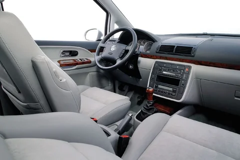 Volkswagen Sharan 2.8 V6 4Motion Highline 2000 view 7