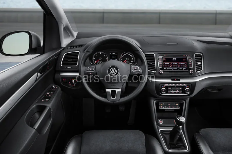 Volkswagen Sharan Van 2.0 TDI 170hp BlueMotion T. Highline 2010 front view