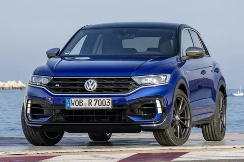 Volkswagen T-Roc 2.0 TSI 4Motion R 2019 view 2