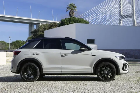 Volkswagen T-Roc 1.0 TSI 110hp 2023 view 11