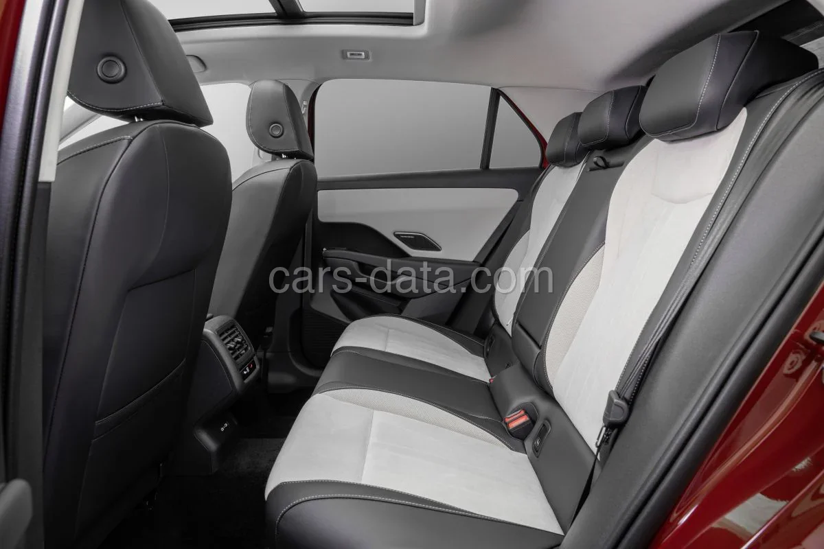 Volkswagen T-Roc 1.5 eTSI 150hp Style Edition 2025 front view