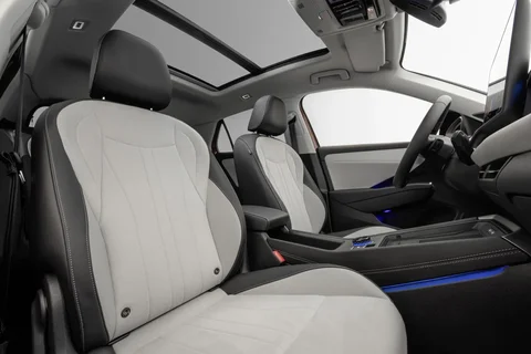 Volkswagen T-Roc 1.5 eTSI 150hp Style Edition 2025 view 3