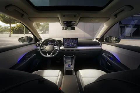 Volkswagen T-Roc 1.5 eTSI 150hp Style Edition 2025 view 6