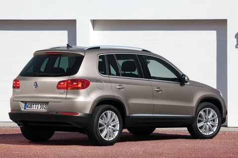 Volkswagen Tiguan 1.4 TSI 122hp BMT Easyline 2011 view 2