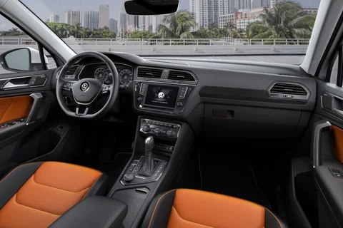 Volkswagen Tiguan 2.0 TDI 150hp Highline 2016 view 12