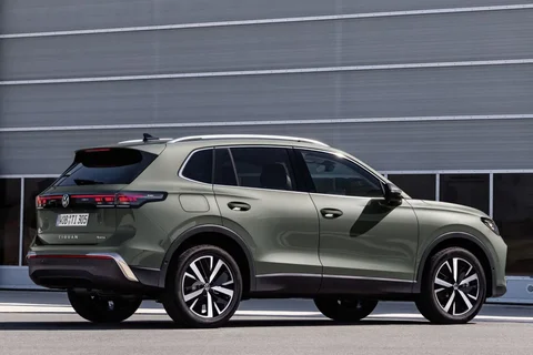 Volkswagen Tiguan 1.5 eTSI 130hp Trend 2024 view 4