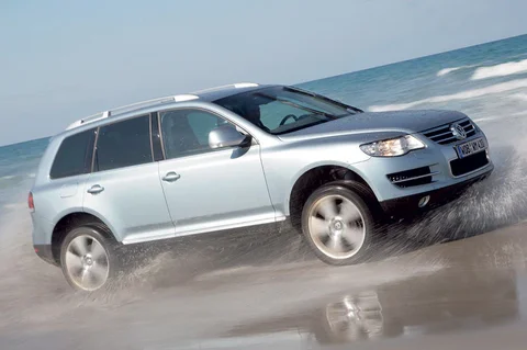 Volkswagen Touareg 6.0 W12 2008 view 2