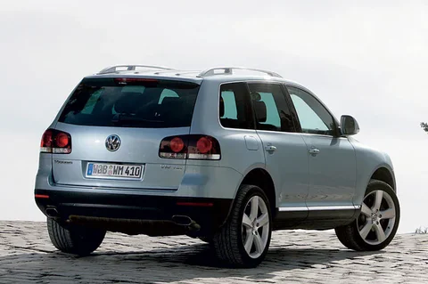 Volkswagen Touareg 6.0 W12 2008 view 7
