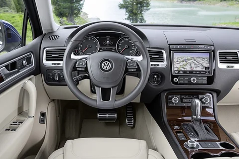 Volkswagen Touareg 3.0 V6 TDI BMT 2014 view 8