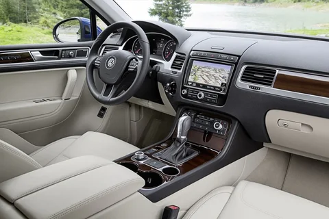 Volkswagen Touareg 3.0 V6 TDI BMT 2014 view 10