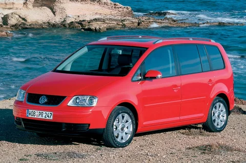 Volkswagen Touran 1.6 2003 view 4