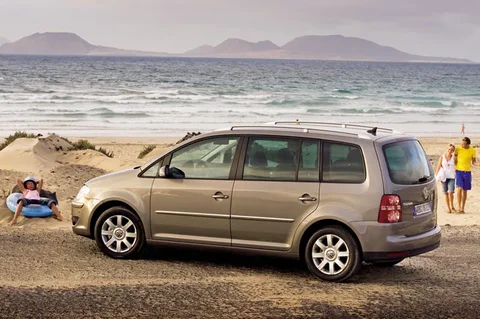 Volkswagen Touran 1.6 Optive 2008 view 7