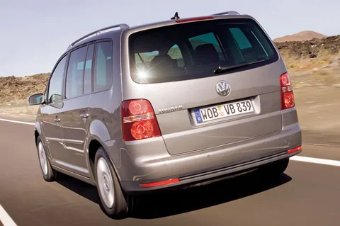 Volkswagen Touran 1.6 Optive 2008 view 11