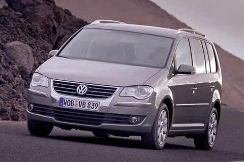 Volkswagen Touran 1.6 Optive 2008 view 12