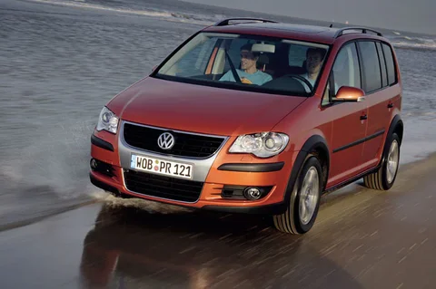 Volkswagen Touran CrossTouran 1.6 2007 view 2
