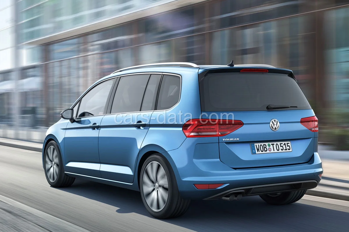 Volkswagen Touran 1.2 TSI Highline 2015 front view