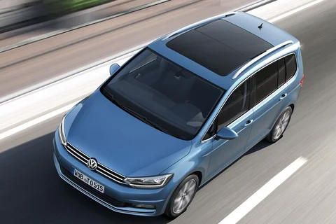Volkswagen Touran 1.2 TSI Highline 2015 view 2