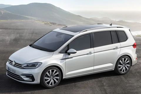 Volkswagen Touran 1.2 TSI Highline 2015 view 10