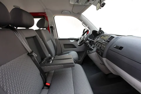 Volkswagen Transporter L2H1 28 2.0 Highline 2012 view 4