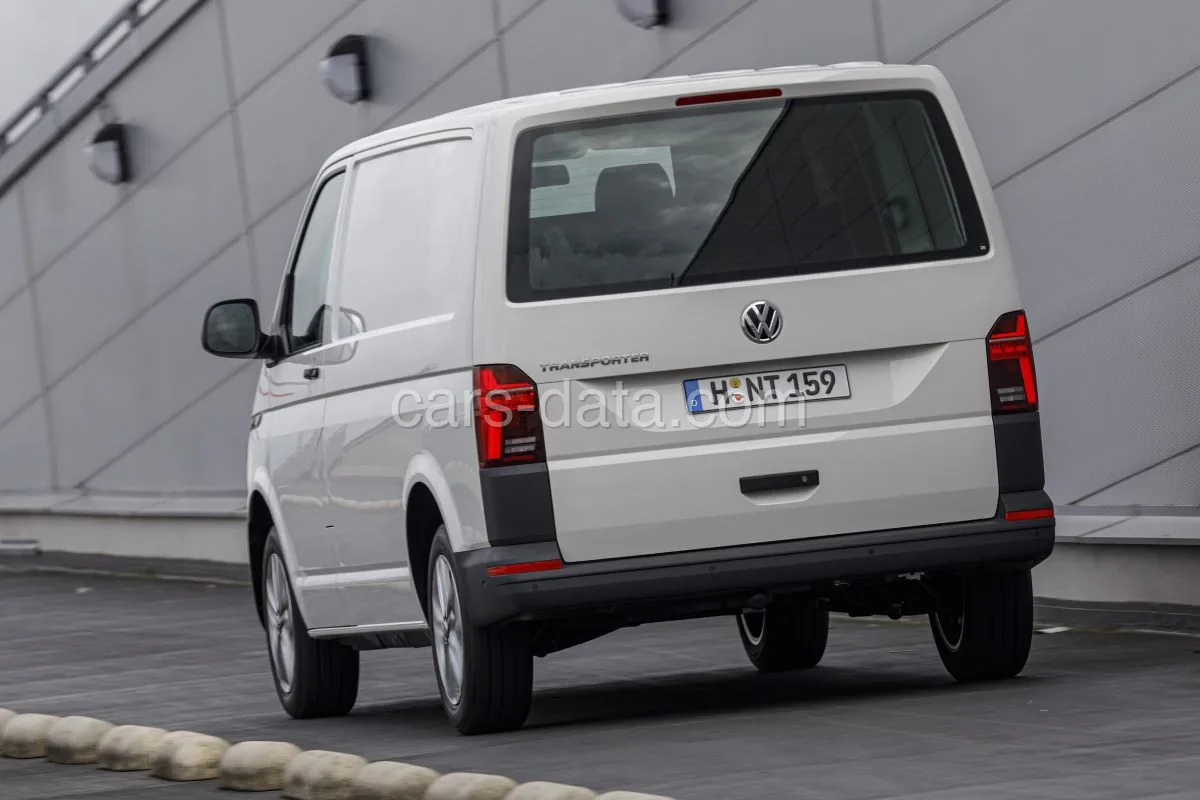 Volkswagen Transporter L2H1 2.0 TDI 90hp 2019 front view
